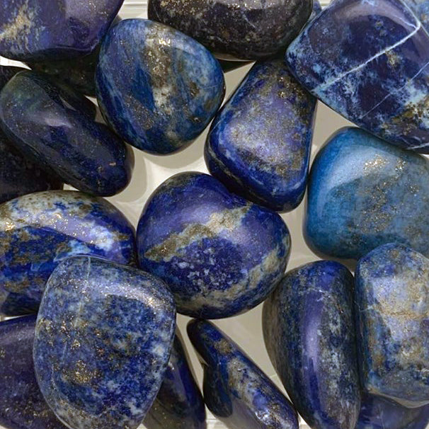 Lapis, Medium