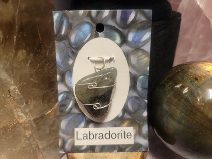 Labradorite Heaven & Earth Pendant