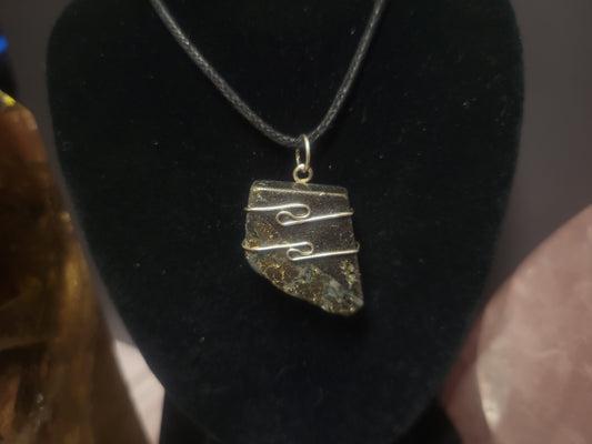 Healer's Gold Heaven & Earth Pendant