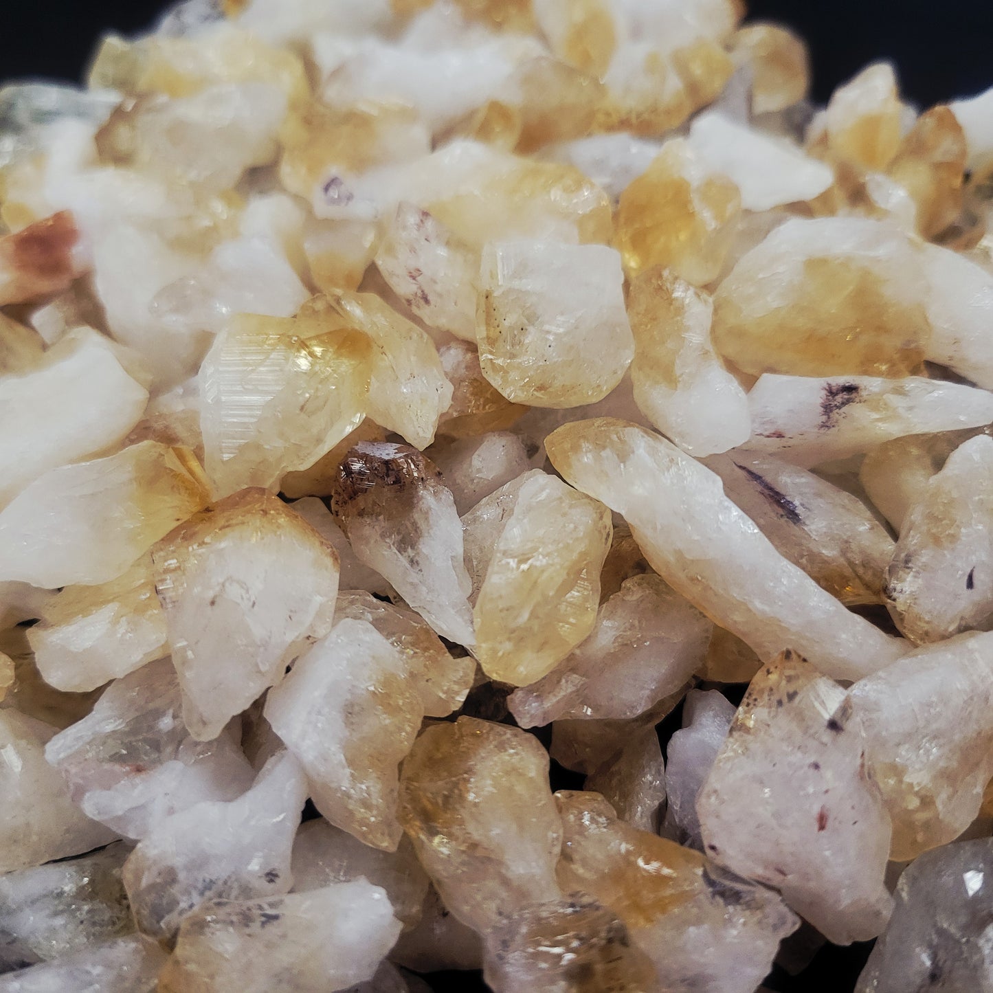 Citrine, Point