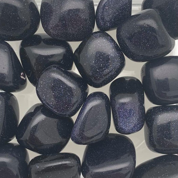 Blue Goldstone, Medium