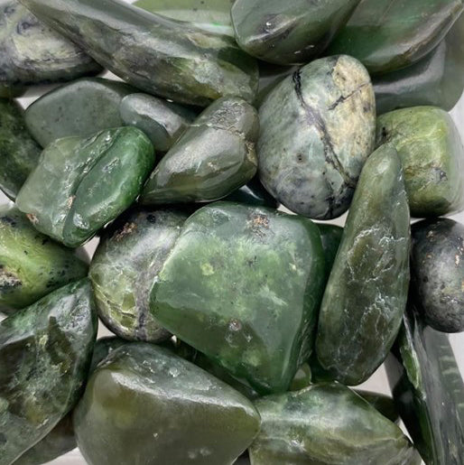 Jade Nephrite, Medium