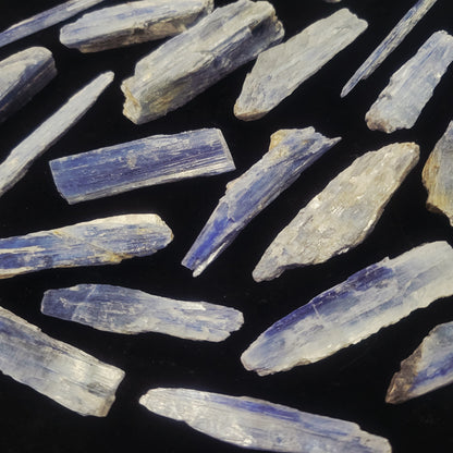 Blue Kyanite, Point