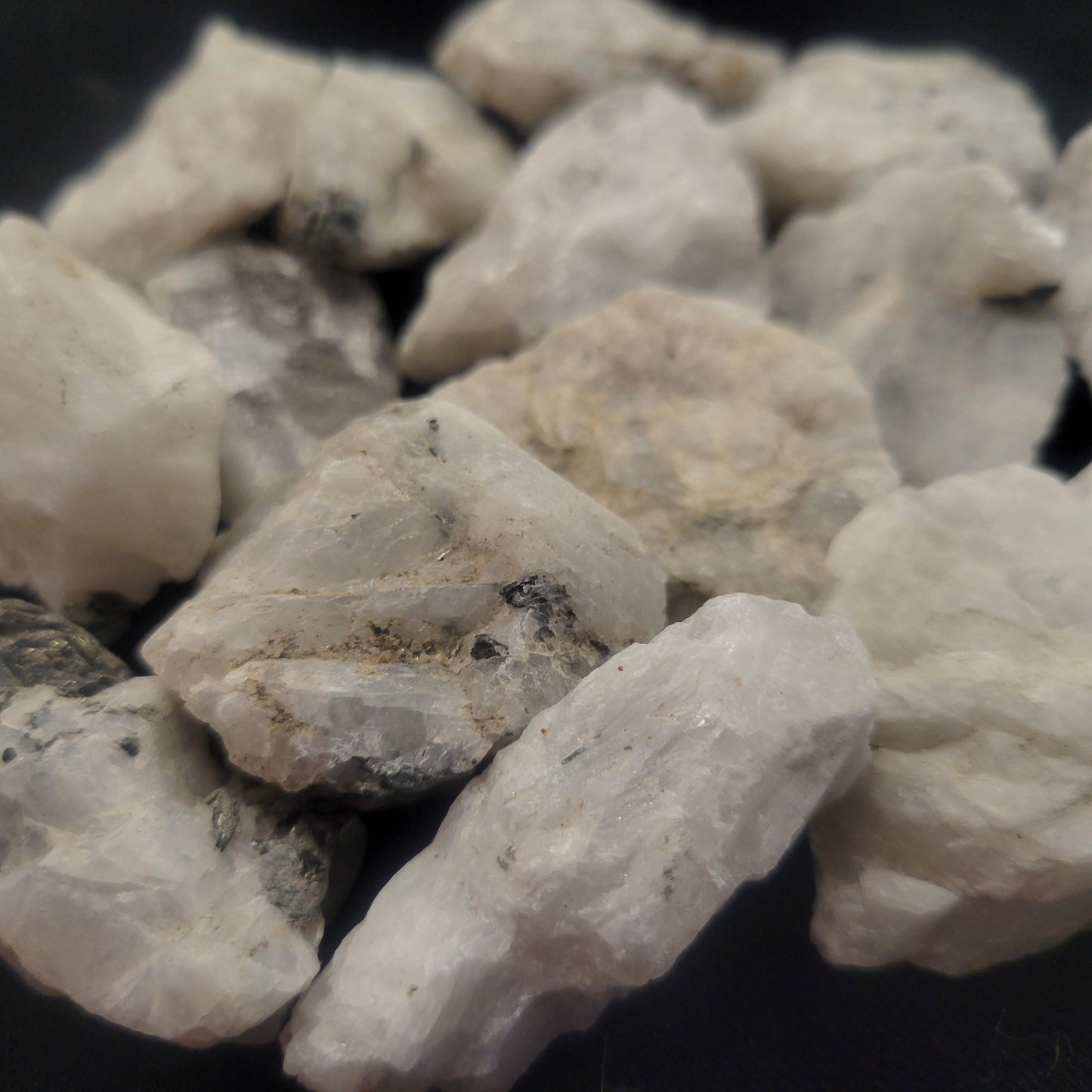 Rainbow Moonstone, Rough