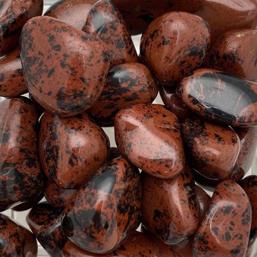 Mahogany Obsidian, Medium