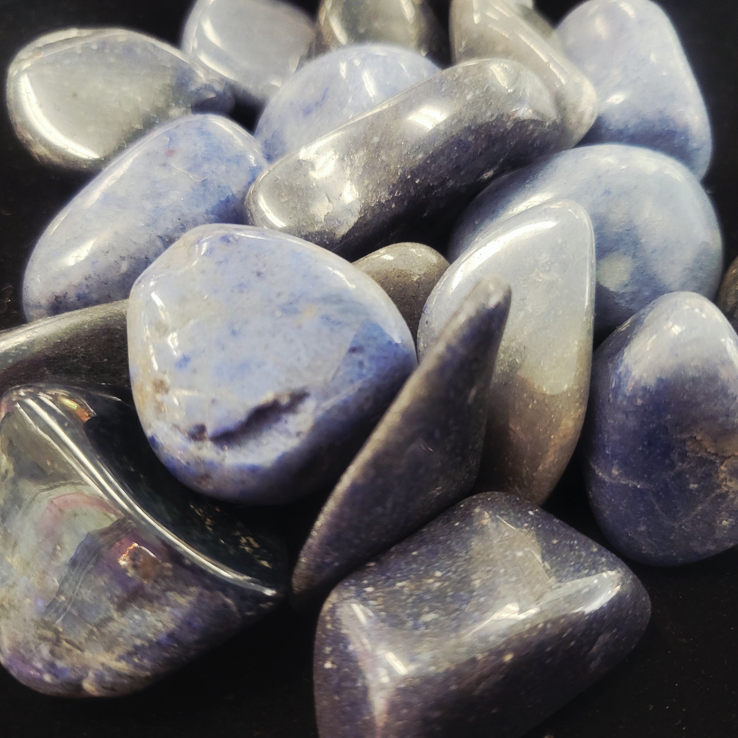 Blue Dumortierite Quartz