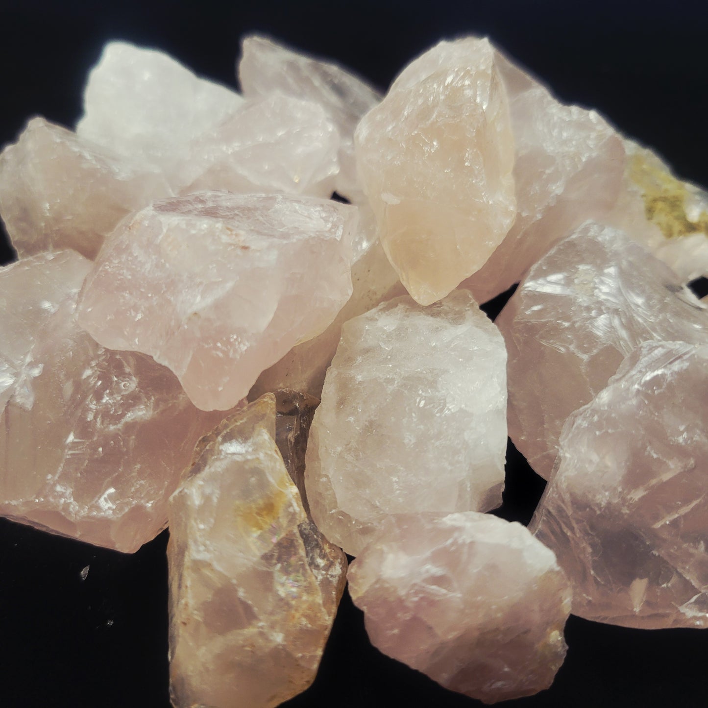 Rose Quartz, Rough